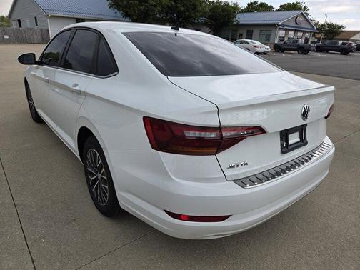 Pure White 2019 Volkswagen Jetta 1.4T SE