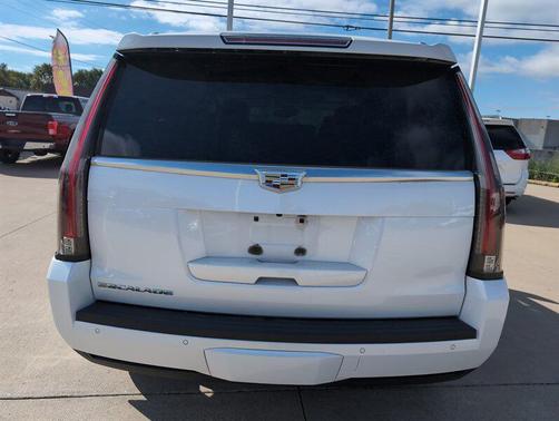 2016 Cadillac Escalade Premium