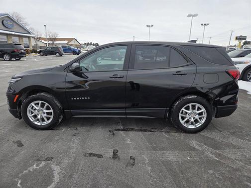 2022 Chevrolet Equinox LS