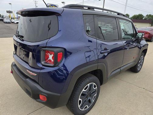 Blue 2016 Jeep Renegade Trailhawk