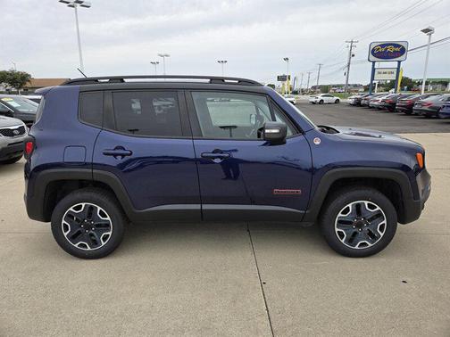 Blue 2016 Jeep Renegade Trailhawk