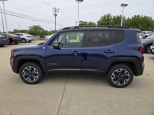 Blue 2016 Jeep Renegade Trailhawk
