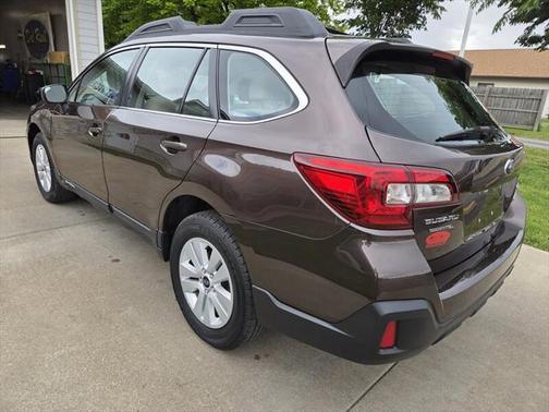 2019 Subaru Outback 2.5i