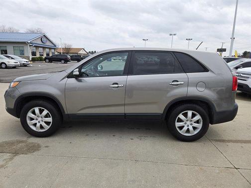 Gray 2011 Kia Sorento LX