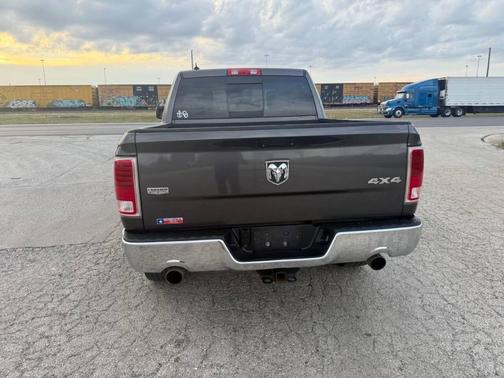 Granite Crystal Clearcoat Metallic 2014 RAM 1500 Laramie