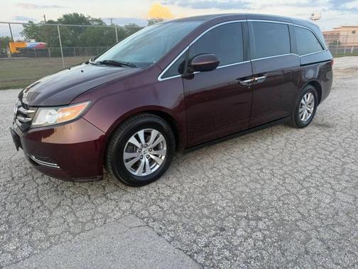 Red 2014 Honda Odyssey EX