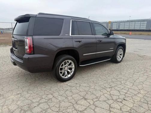 Gray 2017 GMC Yukon SLT