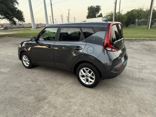 Gravity Gray 2020 Kia Soul S