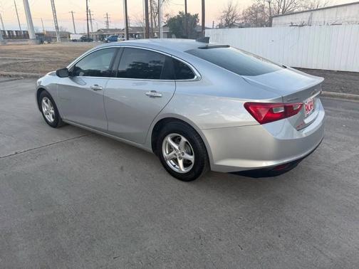 2017 Chevrolet Malibu 1LS