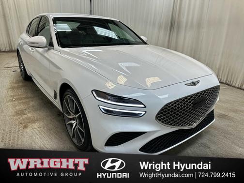 Uyuni White 2025 Genesis G70 2.5T