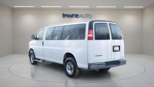 Summit White 2021 Chevrolet Express 3500 LT