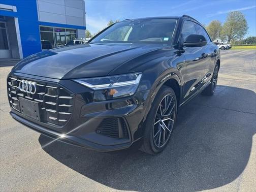 2022 Audi Q8 55 Premium Plus
