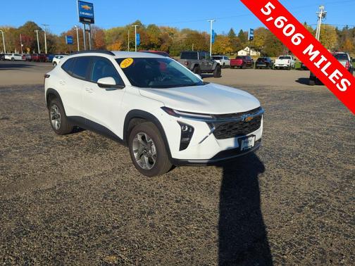 2024 Chevrolet Trax LT