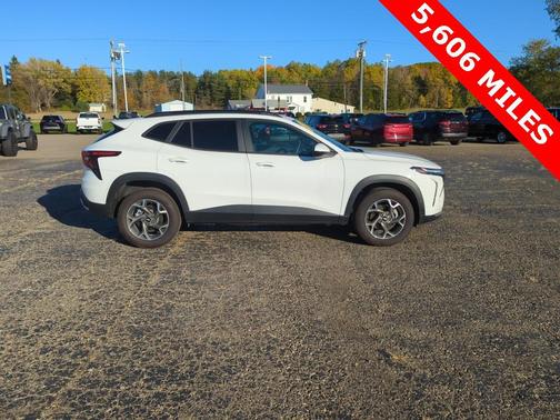 2024 Chevrolet Trax LT