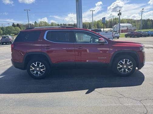 2023 GMC Acadia SLE