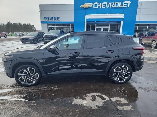 Mosaic Black Metallic 2025 Chevrolet Trax FWD 2RS