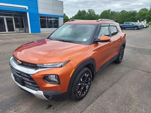 Vivid Orange Metallic 2023 Chevrolet Trailblazer LT