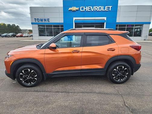 Vivid Orange Metallic 2023 Chevrolet Trailblazer LT