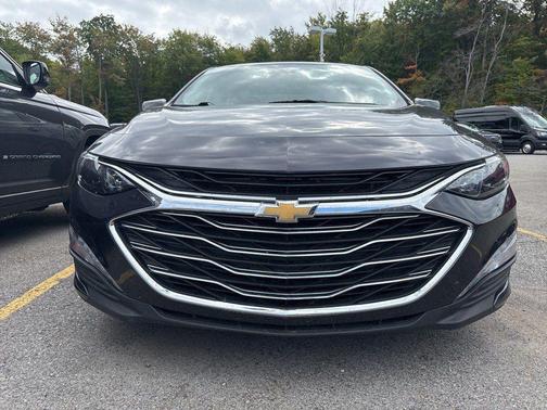 Dark Ash Metallic 2023 Chevrolet Malibu FWD 1LT