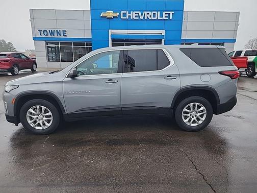 2023 Chevrolet Traverse LS