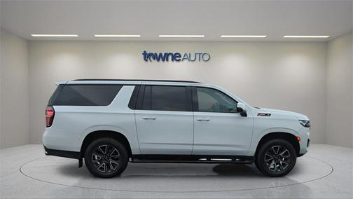 2022 Chevrolet Suburban 4WD Z71