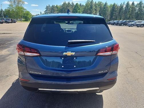 Lakeshore Blue Metallic 2024 Chevrolet Equinox 1LT