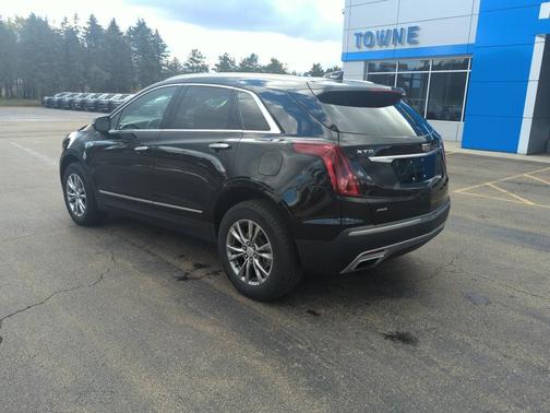 2022 Cadillac XT5 Premium Luxury