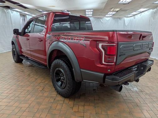RUBY RED METALLIC TINTED CC 2018 Ford F-150 RAPTOR