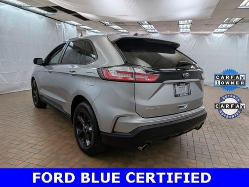2020 Ford Edge SE