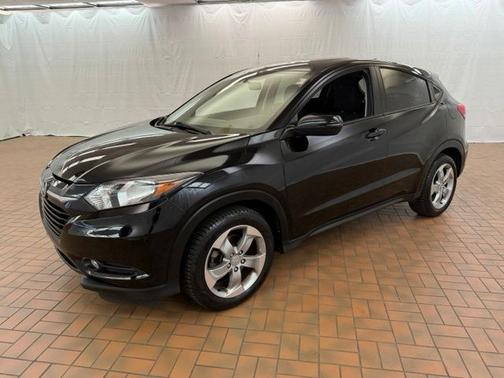 Crystal Black Pearl 2017 Honda HR-V EX