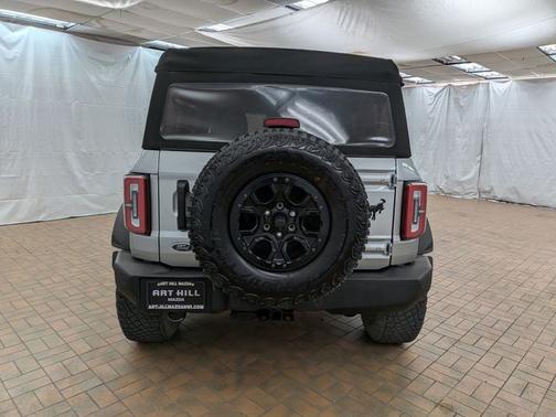 ICONIC SILVER METALLIC 2024 Ford Bronco WILDTRAK