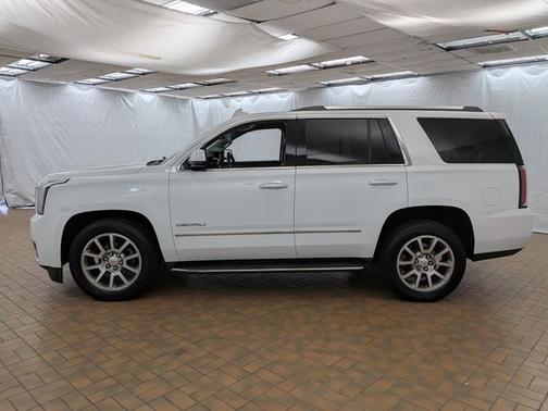 Summit White 2018 GMC Yukon DENALI