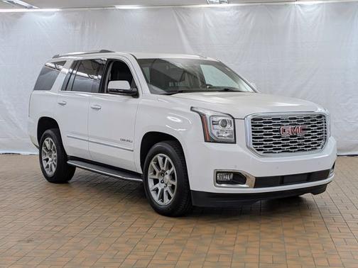 Summit White 2018 GMC Yukon DENALI