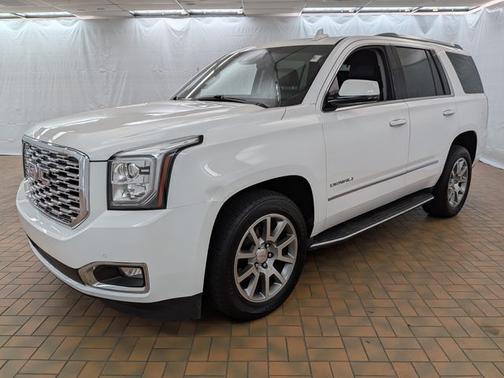 Summit White 2018 GMC Yukon DENALI