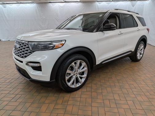 STAR WHITE MET TRI-COAT 2023 Ford Explorer PLATINUM