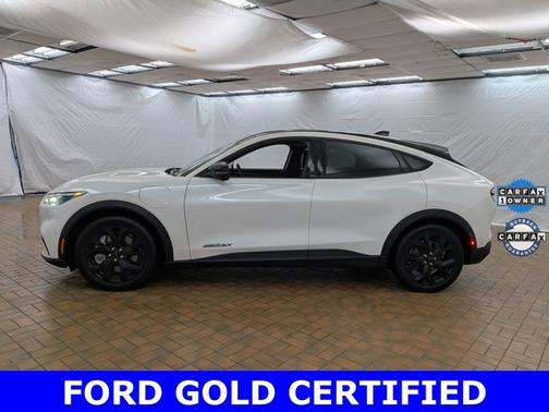 2024 Ford Mustang Mach-E SELECT