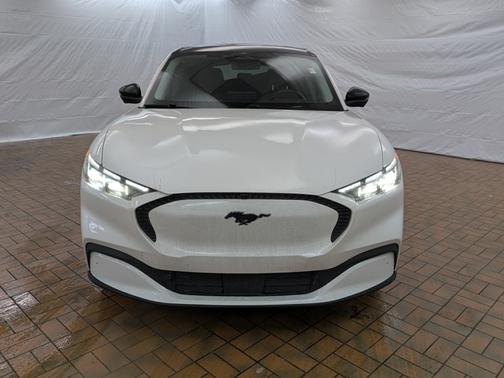 2024 Ford Mustang Mach-E SELECT