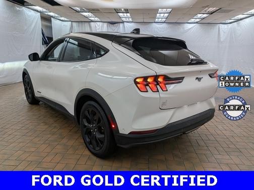 2024 Ford Mustang Mach-E SELECT