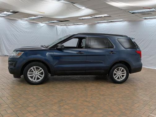 2017 Ford Explorer BASE