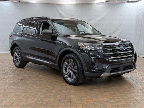 AGATE BLACK METALLIC 2025 Ford Explorer ACTIVE