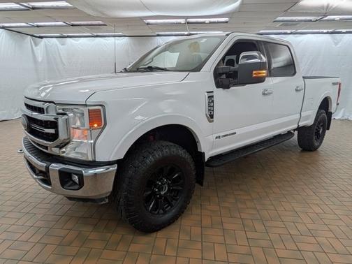 2022 Ford F-350 LARIAT SUPER DUTY