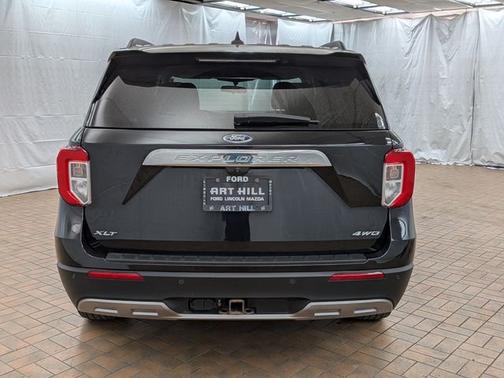 AGATE BLACK METALLIC 2023 Ford Explorer XLT