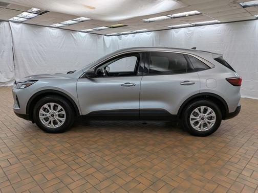 ICONIC SILVER METALLIC 2023 Ford Escape ACTIVE