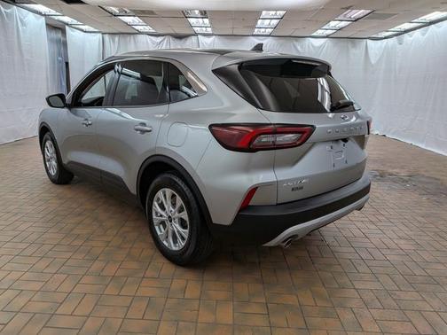 ICONIC SILVER METALLIC 2023 Ford Escape ACTIVE