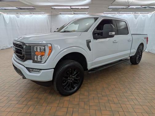 SPACE WHITE METALLIC 2022 Ford F-150 XLT