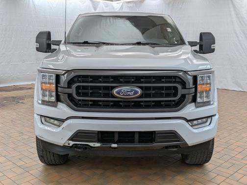 SPACE WHITE METALLIC 2022 Ford F-150 XLT
