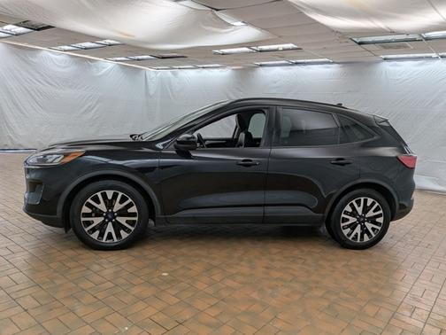 2020 Ford Escape SE SPORT