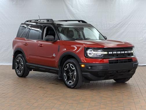 HOT PEPPER RED METALLIC TC 2024 Ford Bronco Sport OUTER BANKS