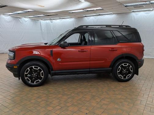 HOT PEPPER RED METALLIC TC 2024 Ford Bronco Sport OUTER BANKS