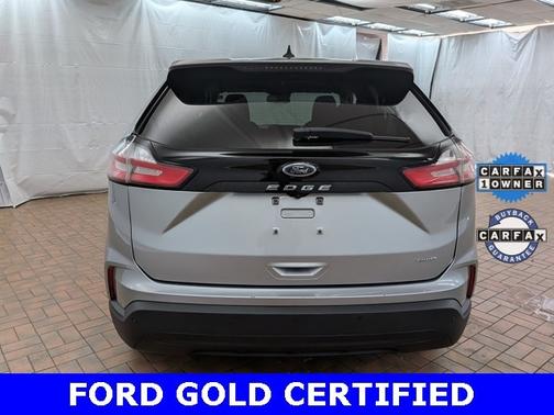 2021 Ford Edge SE